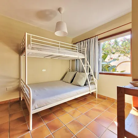 Flores Y Sol تاكورونتي